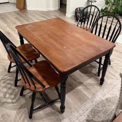 Dining Table For Sale. 