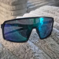 Oakley Sutro (OO9406)