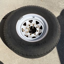 Tire 265/75 R16