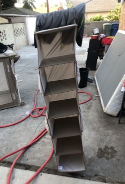 Shelves organizer