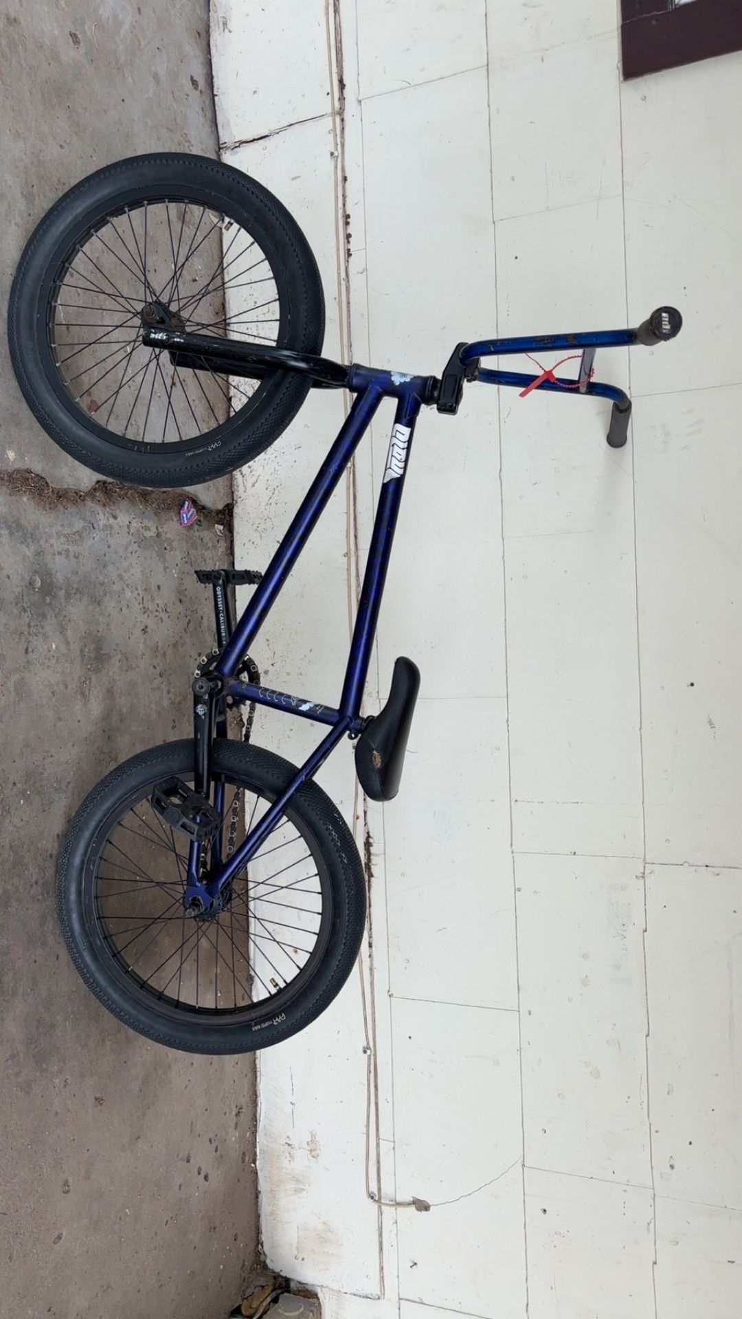 TRADES custom Bmx Bike