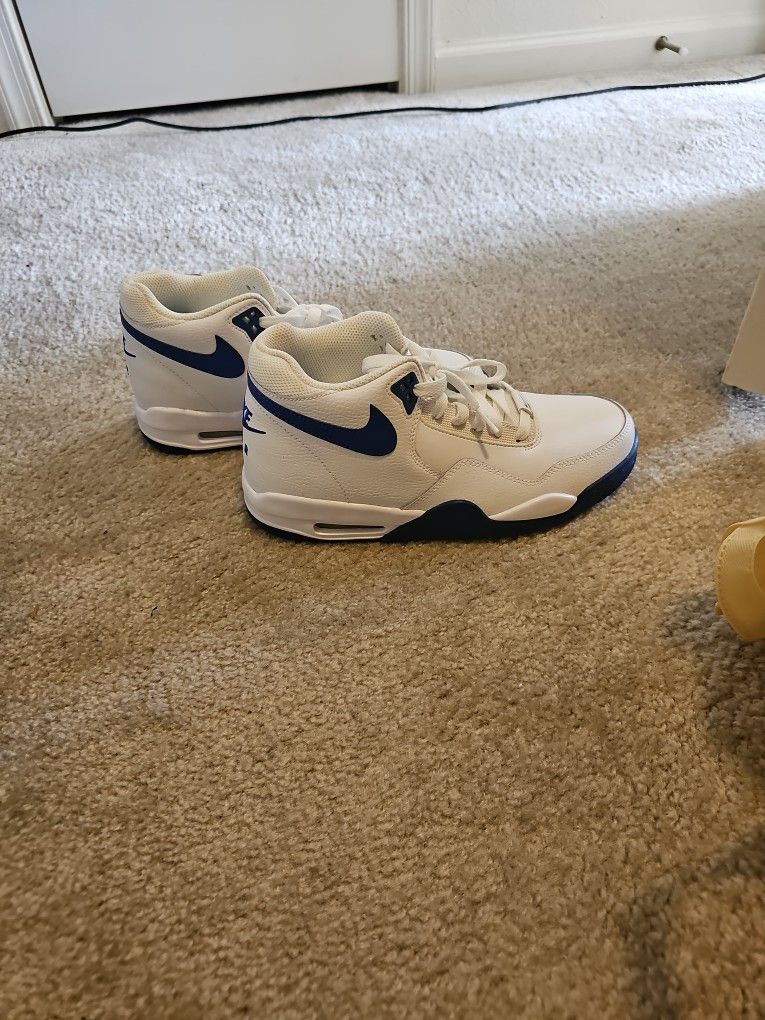Nike Shoes Size 8