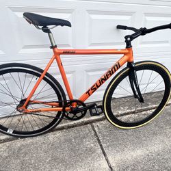 Tsunami SNM 100 Size Medium 52cm New Build! If the post is up the bike is available! The post will be removed when the bike is sold.