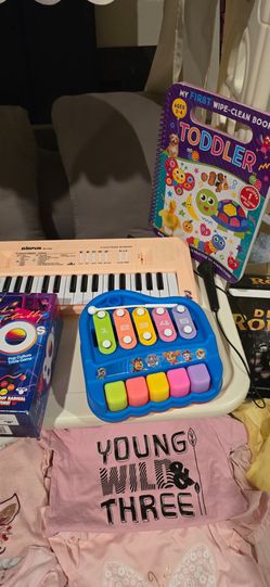 Mostly kids random items