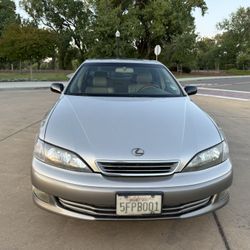 2000 Lexus ES 300