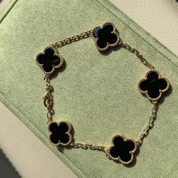 VCA Vintage Alhambra Bracelet Onyx 5 motifs 18k Yellow Gold Clover