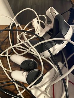 (Like New) Meta Quest 3 512GB + controllers + official Link cable — factory reset — $380