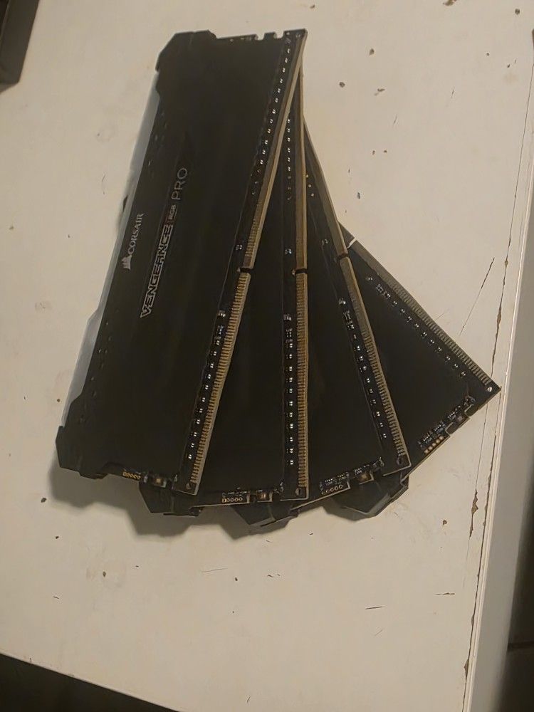 Corsair VENGEANCE Rgb 32gb DDR4