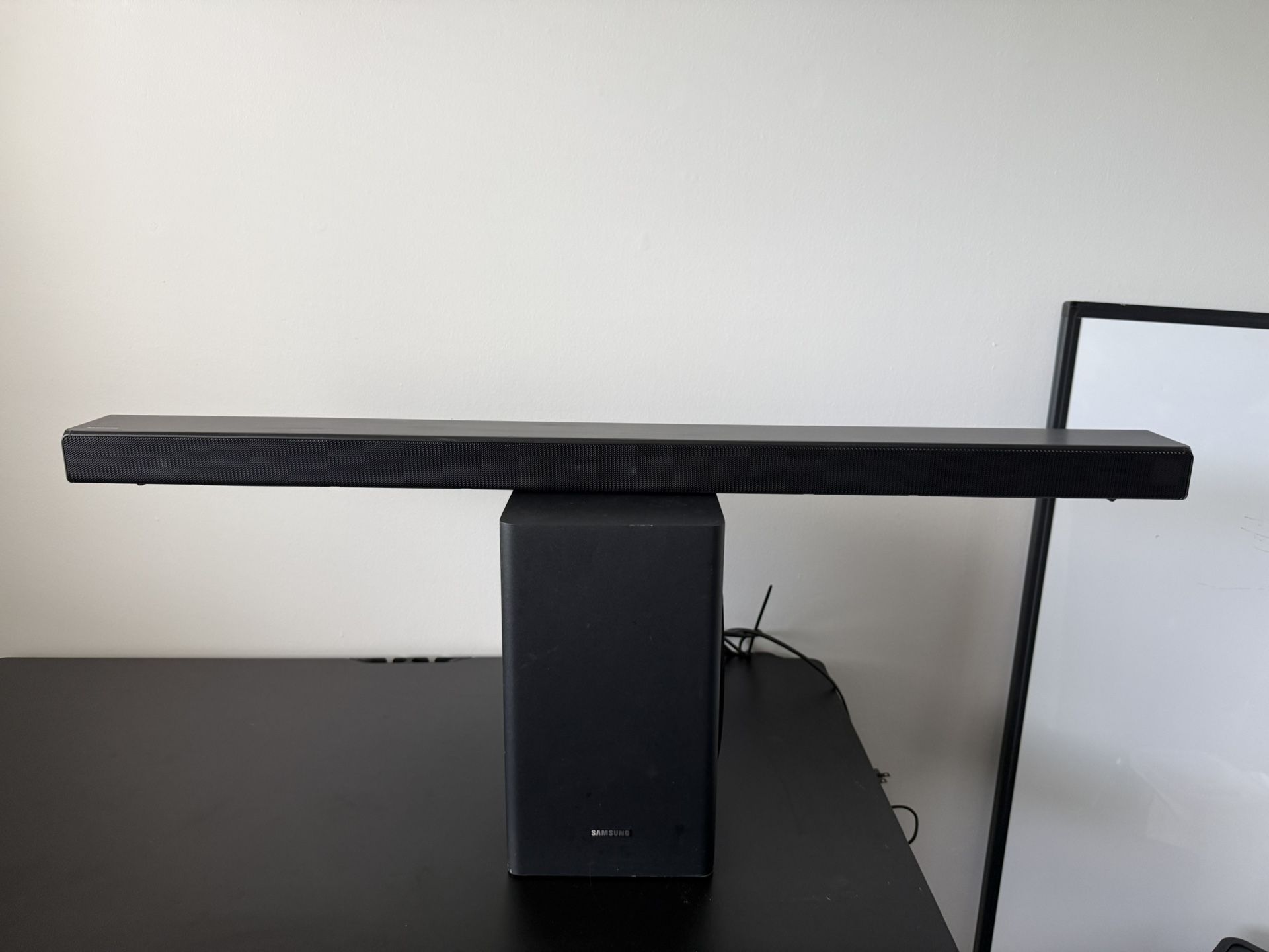 Samsung Sound Bar + Subwoofer
