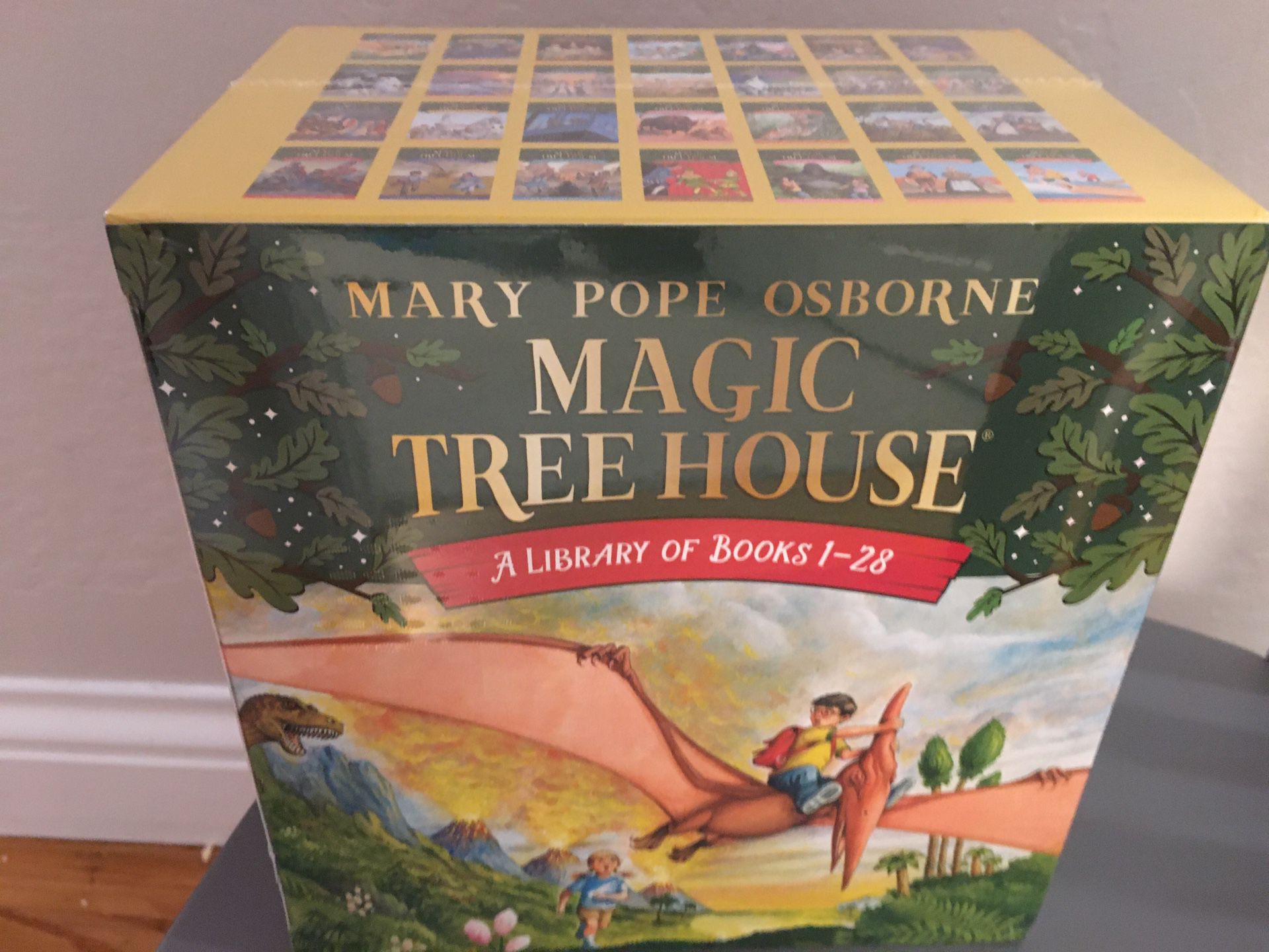 Magic Tree House Boxed Set, Books 1-28 New