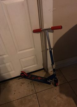 Scooter spider man