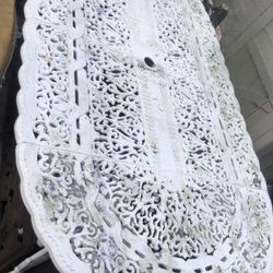 Beautiful Vintage Table With Chairs 