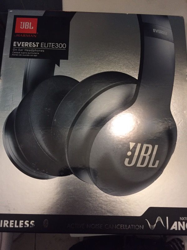 JbL Everest elite 300 headphones