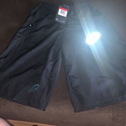 Nike Woman’s Shorts Size L