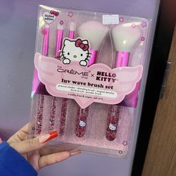 Hello Kitty Makeup Brushes 