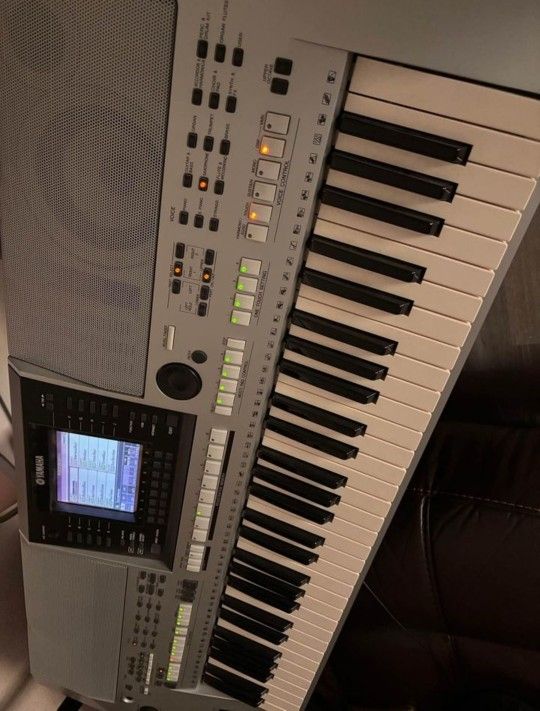 Yamaha-PSR-S900