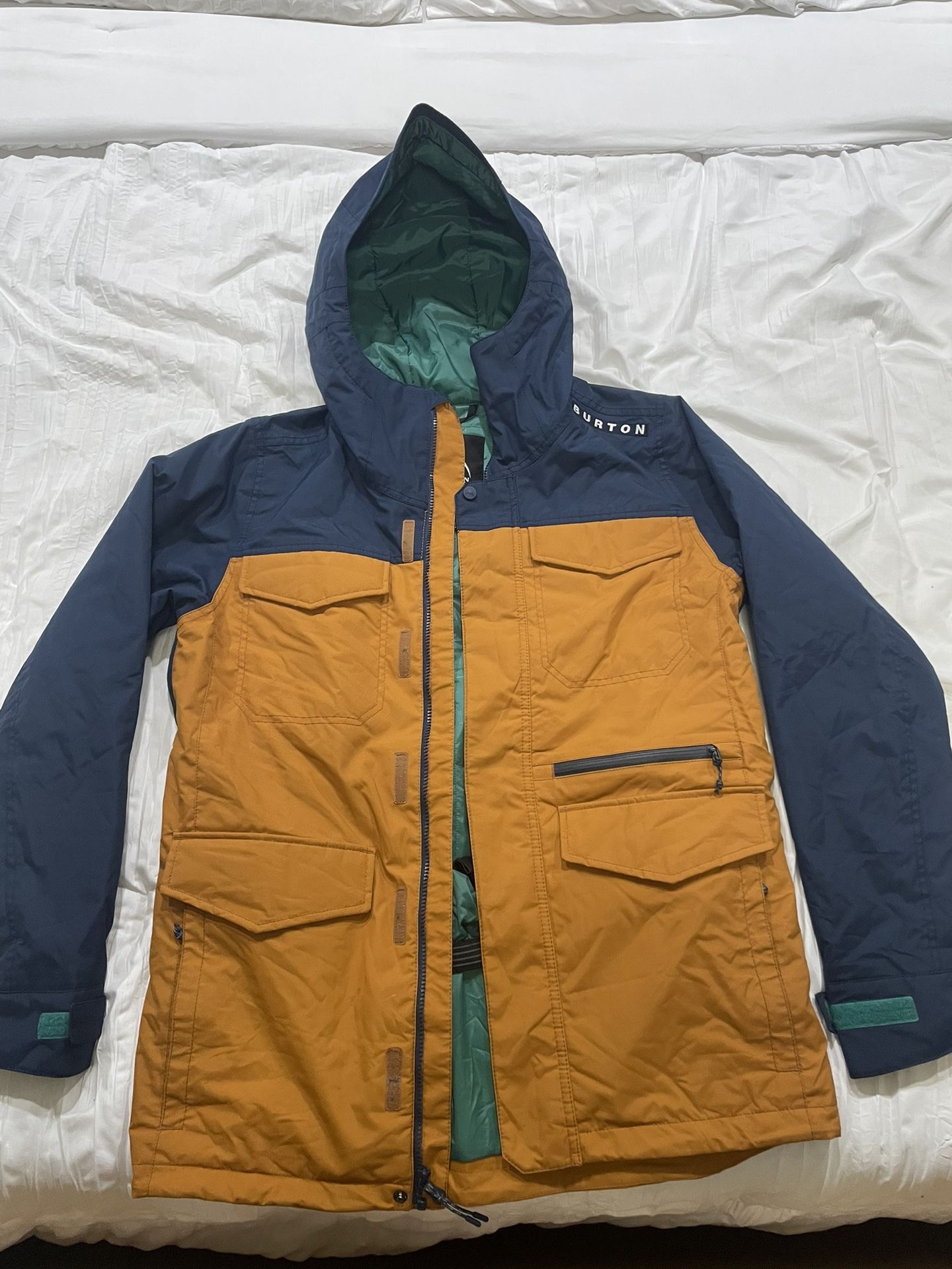 Men's Burton Covert 2L Jacket Medium for Sale in Hialeah, FL OfferUp