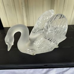 Lalique Swan Sculpture Crystal Figurine Signed France 15in Signed Limited Edition Numbered 84/500 MSRP $9500 