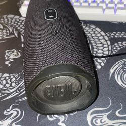 JBL 4 Charge Bluetooth Speaker
