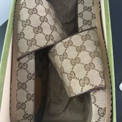 Gucci Supreme Slides