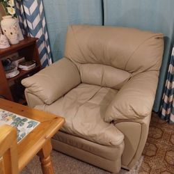Large Size Camel Tan Color Leather Chair For Home..Great Condition!!!..Very Comfortable 