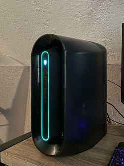 Alienware Aurora R12 Gaming PC – Intel Core i9-11900KF / RTX 3080 / 64GB RAM / 4TB Storage