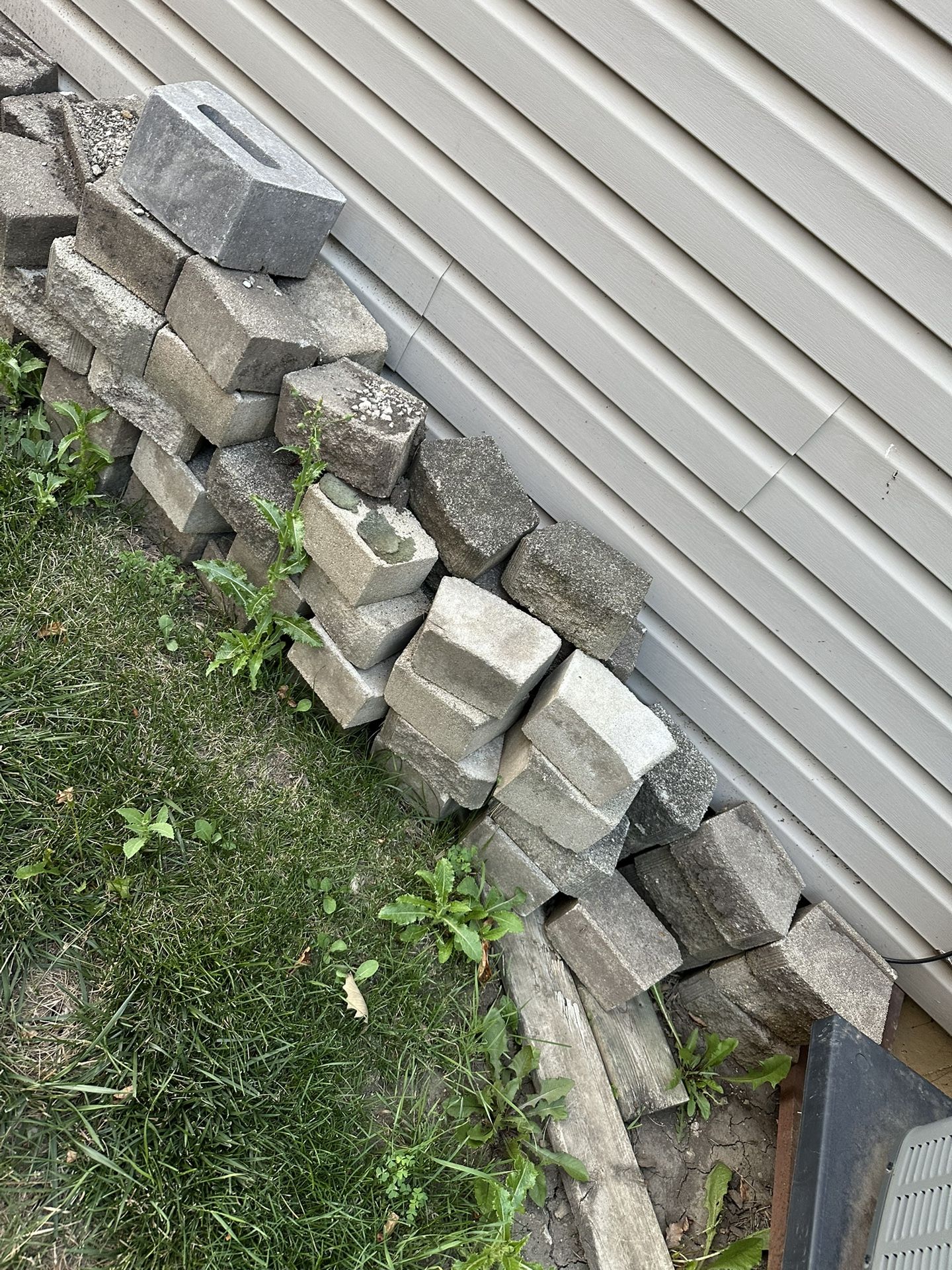 Free Bricks