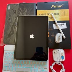 256gb Apple IPad 10th Generation (10.9” Liquid / 2022 model) with pen, keyboard, case & Accessories (warranty 2026) 