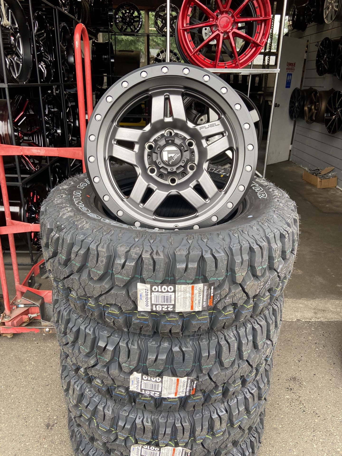 FUEL WHEELS 17x8 7x139.7 M/T 265/70/17LT ON SALE!!!!!!