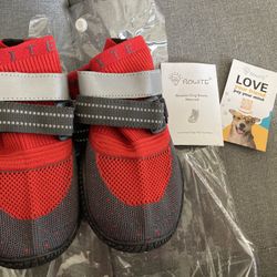 (Bowite) Dogs Rain Boots Size 8