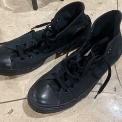 Converse High Top Tennis Shoes