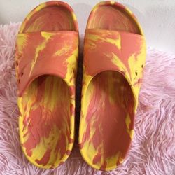 L.L.Bean women’s 8-kids 6 slide, different in each one size !!!