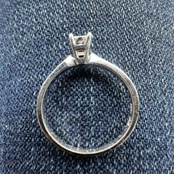 14KT white gold. solitaire diamond. engagement ring. 