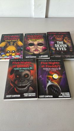 Fazbear frights books + The silver eyes (FNAF)