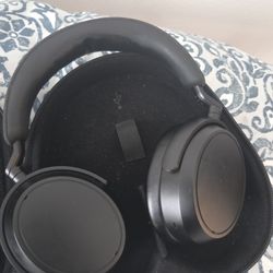 Sennheiser Momentum 4 Headphones