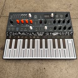 Arturia Microfreak