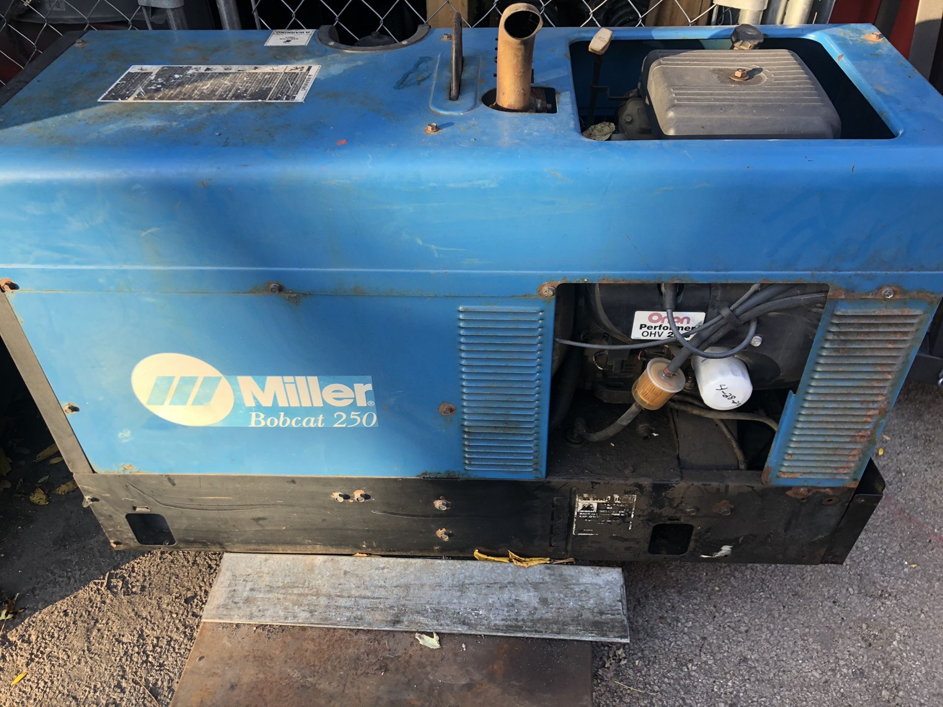 Miller bobcat 250 gas/ welder -generator