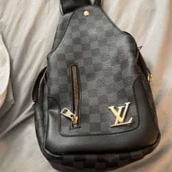 Louie Cross Bag