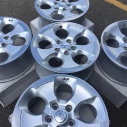 18” Jeep Wrangler Grand Cherokee Commander Wheels We Finance Set Of 5 Rims 