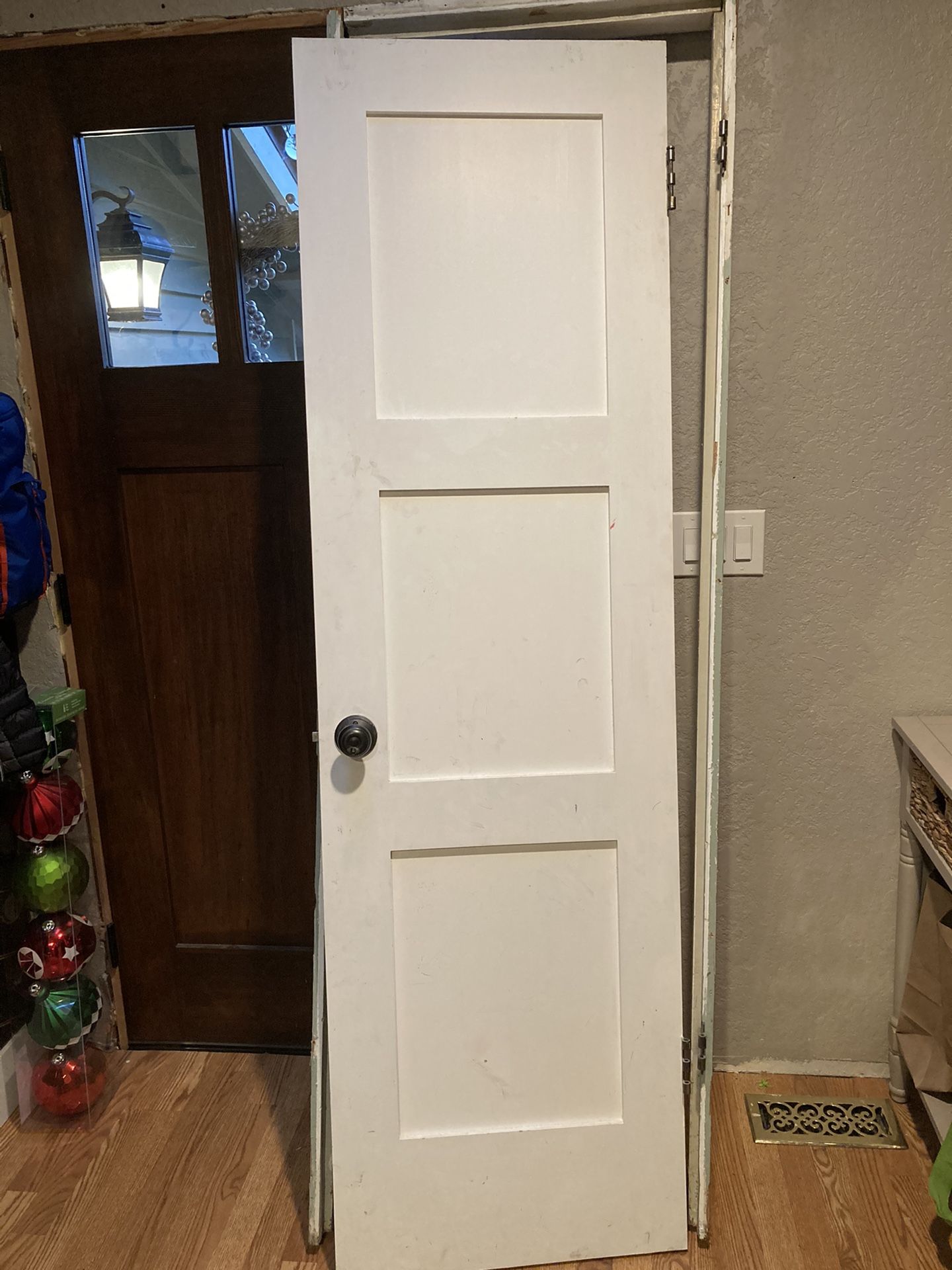 Solid 3 panel door