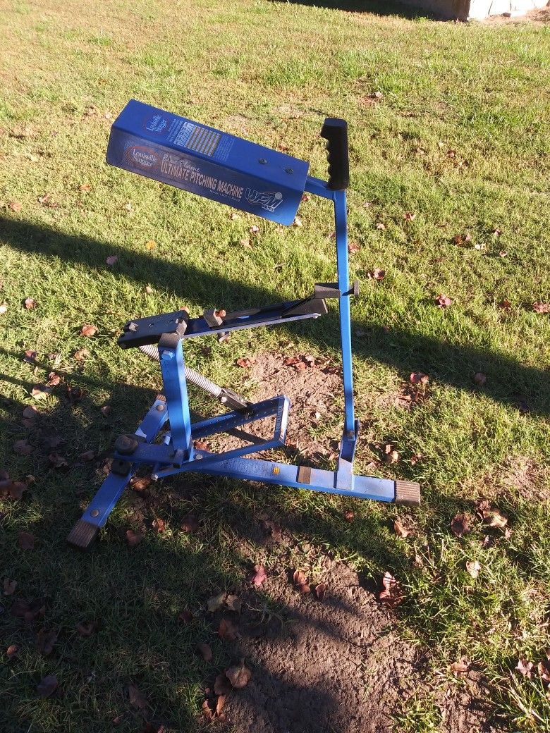 Louisville Slugger Pitching Machine