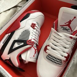 Jordan 4 Retro Fire Red (2020) 