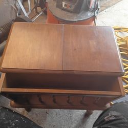 Magazine Center Table