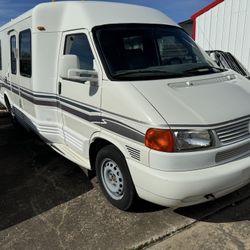 99 Winnebago RV