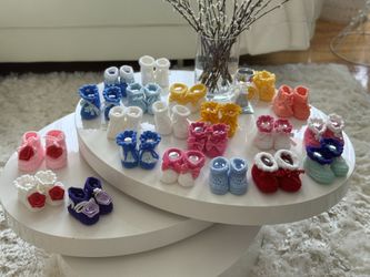 Crocheted  shoes for children from 0-3, 0-6 months