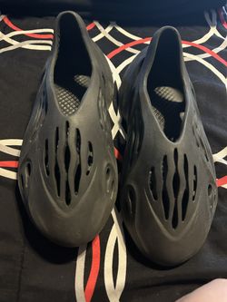 Adidas Yeezy Foam Runner Carbon