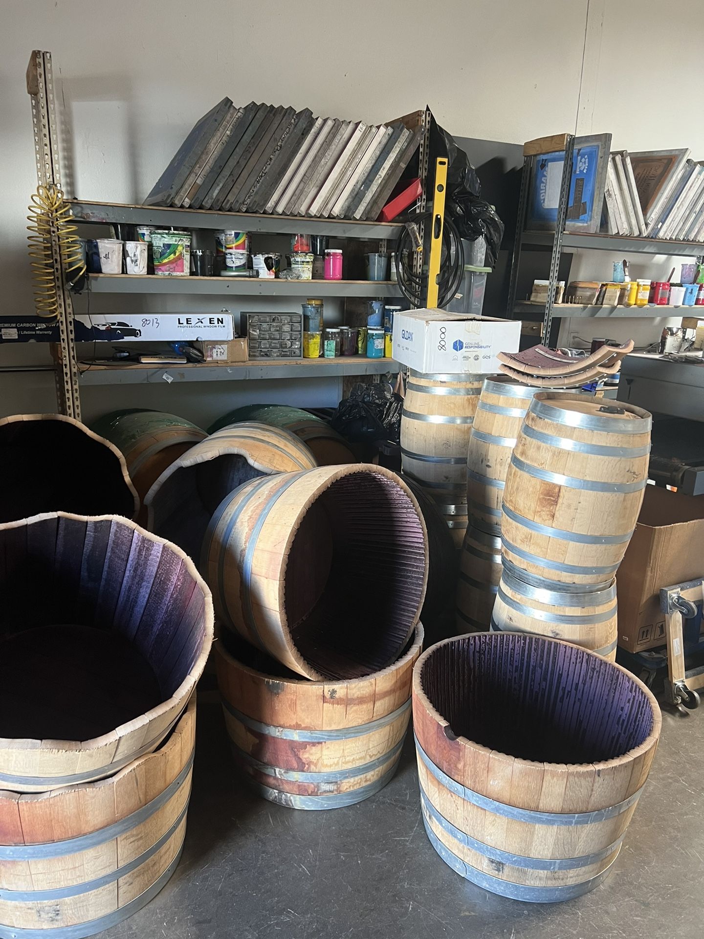 High Quality Empty Wine Barrel Planter For Sale