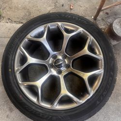 Chrysler 300 Tire And Rims 