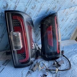 2018 Chevy Colorado Taillight Used Oem 