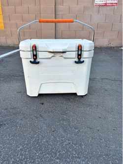 🔥 OZARK TRAIL HEAVY-DUTY COOLER – READY FOR SUMMER! 🔥